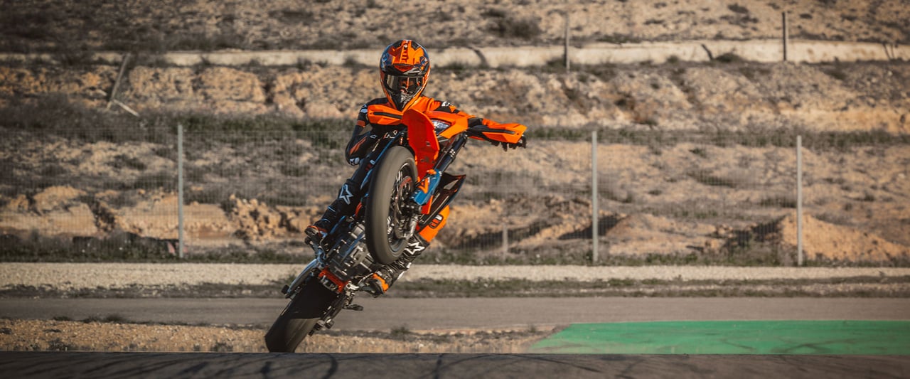 DROP THE CLUTCH!
